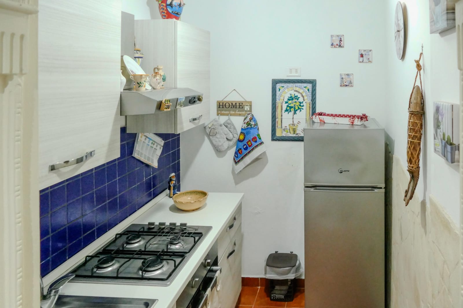 Cucina attrezzata dell'appartamento
